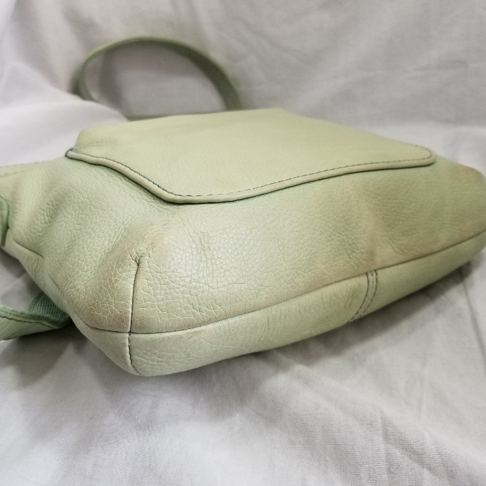 # B8,485 Fossil Green Shoulder Bag - Picture 5 of 6